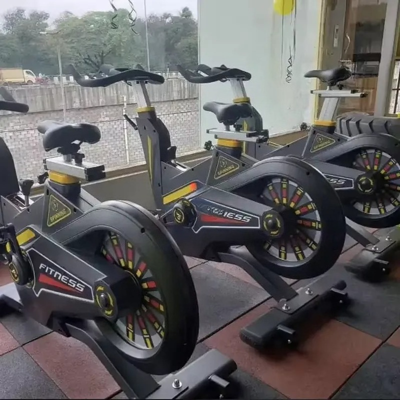 Cyclette Commerciale per Spinn - Home Gym Fitness recensione e prezzo